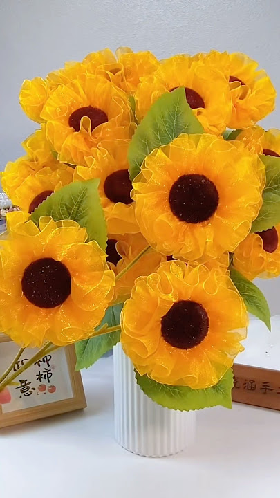 DIY gift ideas ribbon sunflower #handmadegifts #flowers #gift #ribbon #sunflower #handmadecraft #diy