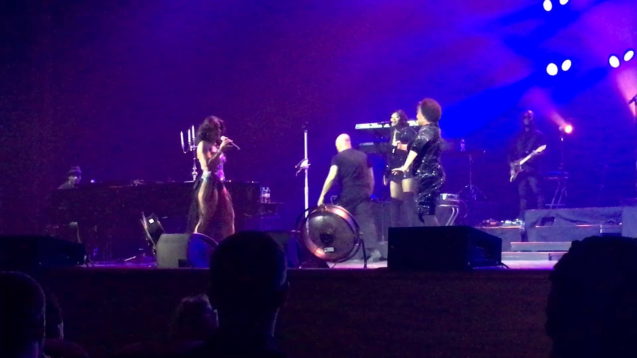 Toni Braxton - Another sad love song (Live, Moscow Russia 09.11.15)