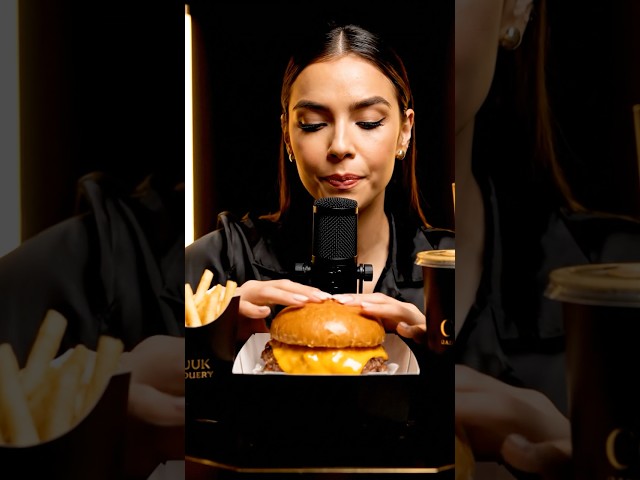 Así es el McDonald’s PREMIUM 🍔 | ASMR #asmr #asmrespañol #eating #mcdonalds