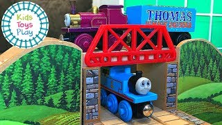 Thomas /& Friends Wooden Railway Train Tank Clickity Clack Track Lot x28 Straight