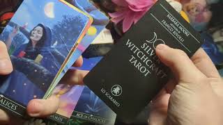 В Україні легалізують езотеричні практики та будуть вивчати магію? Розглядаю новину на колодах таро