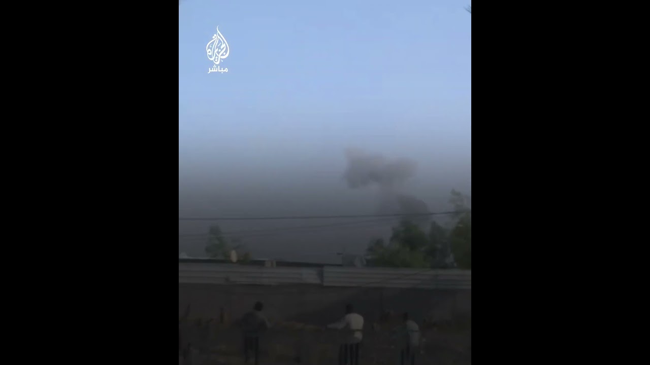 مراسلة الجزيرة مباشر غالية حمد تهرب بسبب قصفٍ إسرائيلي على مقربة منها