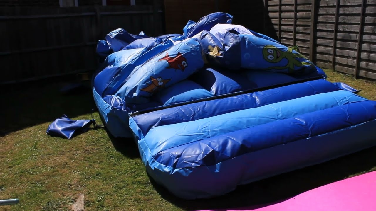 Nate Inflatables - Sea world 🐠 Bouncy Castle INFLATION! - Children jumping having fun!