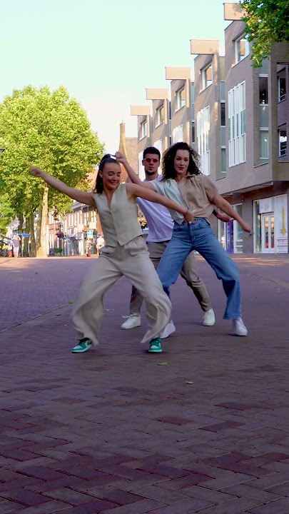 🕺🏻 Stayin’ Alive - Bee Gees 🕺🏻