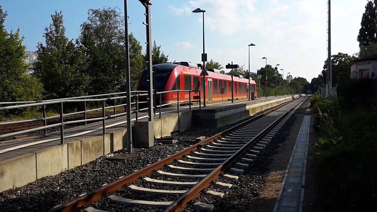Bahnhof Kiel-Suchsdorf: Einfahrt, Halt und Ausfahrt einer BR 648 als RE72 nach Flensburg