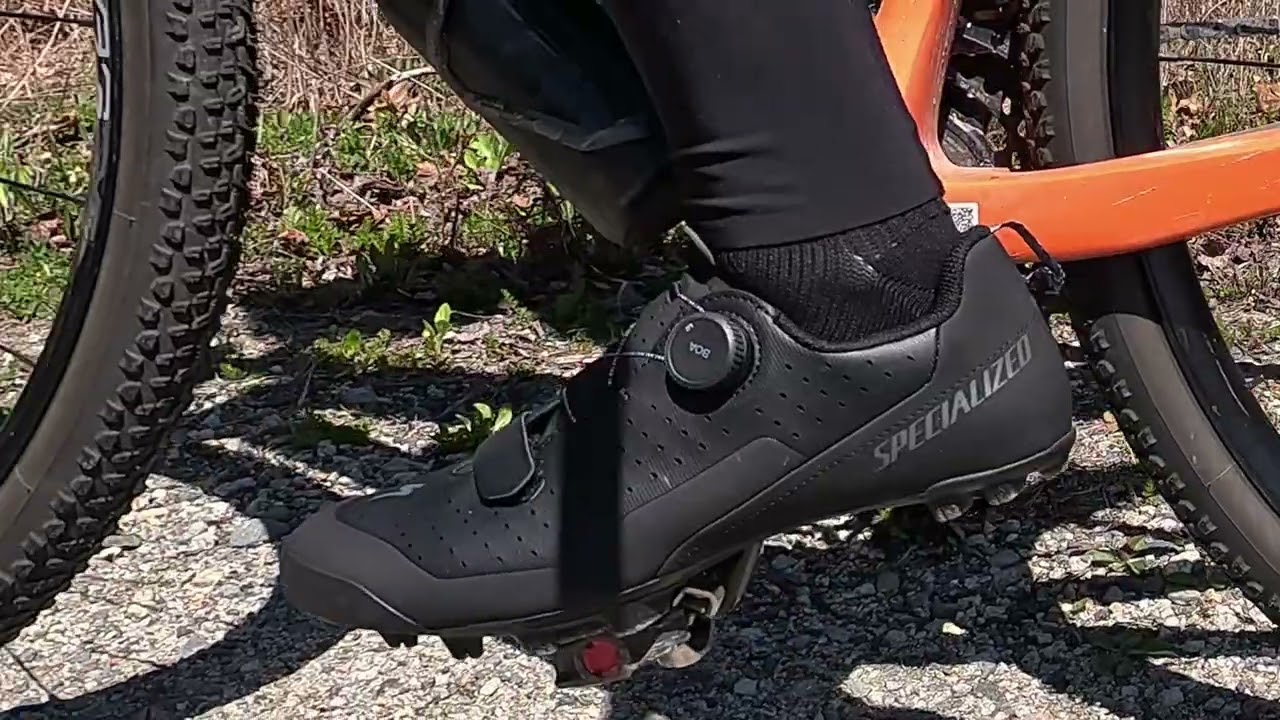 SPECIALIZED RECON 3.0 AND RECON 2.0 - PERFORM AND CRUISE - In The