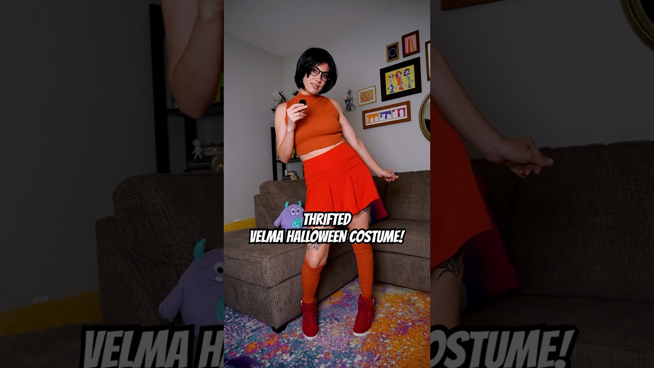 👀 can I THRIFT a Halloween costume days before Halloween? 👀 #halloweencostume #halloween #thriftflip
