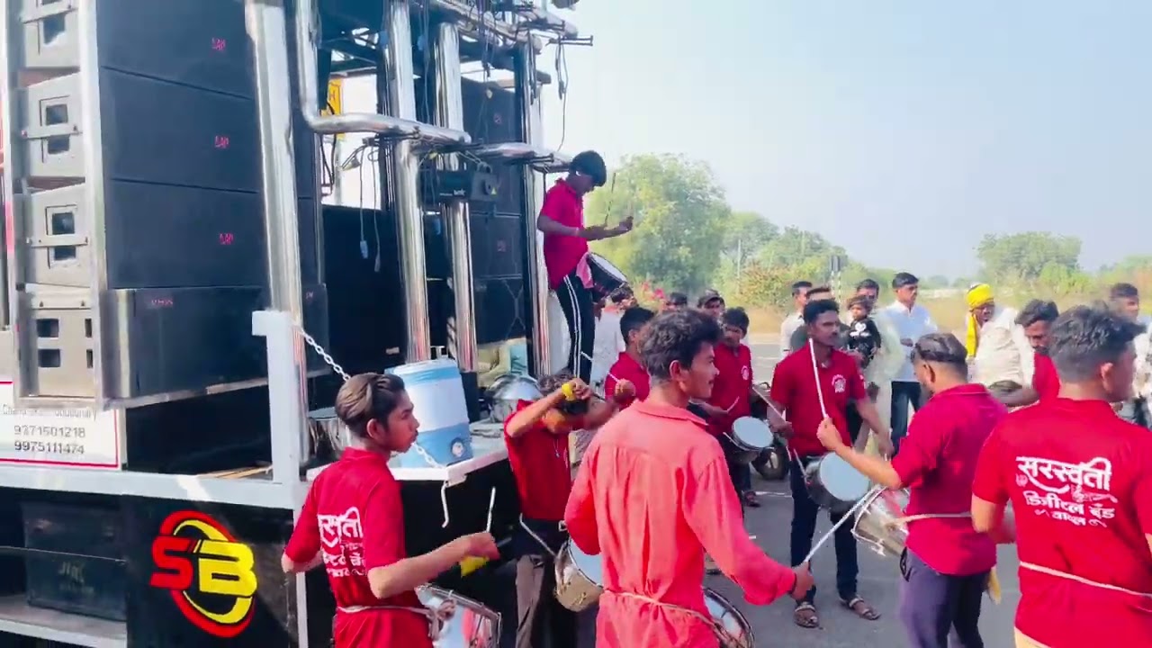 Saraswati band yawal 9371501218:9975111474