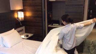 Making of bed 鋪床方法