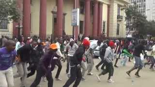 Best Flashmob Ever -Orange beat ya street