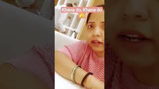 Khana Dooo  Baby Tiyas Adorable Food Demand At Restaurant baby twinkies babyyumyum chuchutv