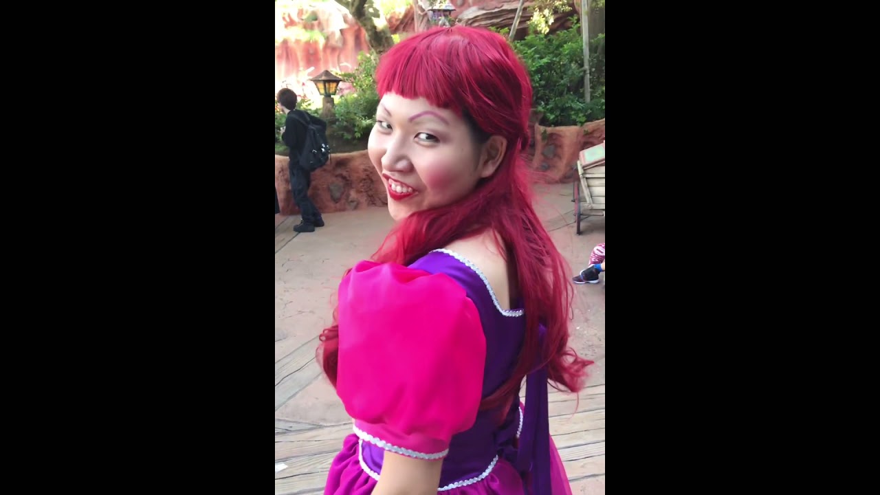 Dハロ パークでプリンセスに遭遇 Youtube