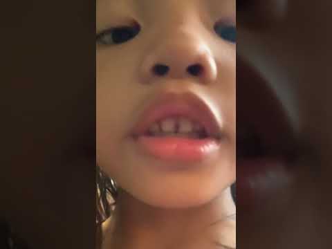 Bella making her content