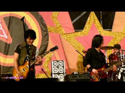 五月天 Mayday 2011高雄燈會 09-離開地球表面