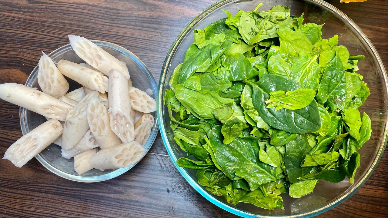 Wazwan Nadir Palak #NEW| Nadru palak recipe | Kamal Kakdi Lotus stem | Authentic wazwaan palak