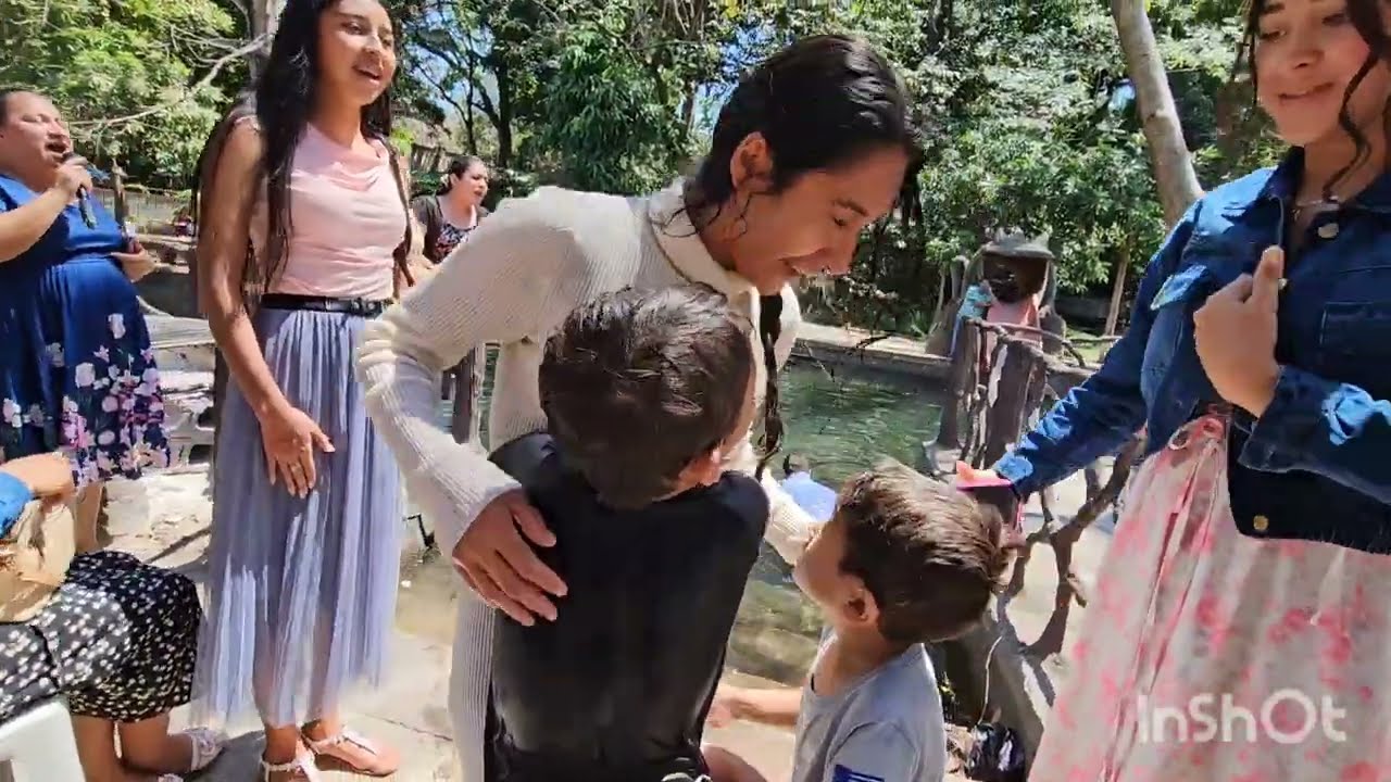 🔴😥ASÍ ESTUVO EL BAUTIZO DE MI CUÑADA Y ANGELITA FUE UNA GRAN BENDICIÓN LLORO 😥 DE ALEGRIA