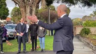 Live Auction @ 4/19 Darling Street, Hughesdale