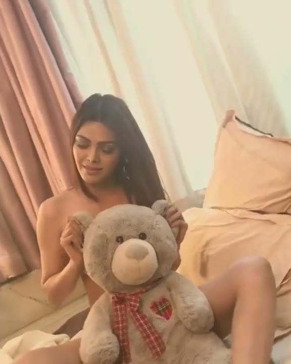 Sherlyn Chopra Nude photoshoot 🔥🔥🔥🔥 Breaking internet today...😱😱😱