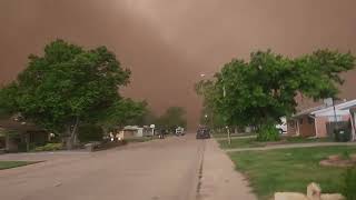 Large Dust Storm Sweeps Through Central Kansas