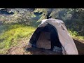 una acampada en la cascada de la burbuja