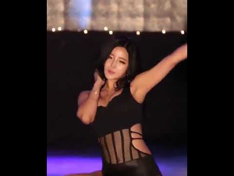 HOT KOREAN GIRL LAYSHA HOT DANCE