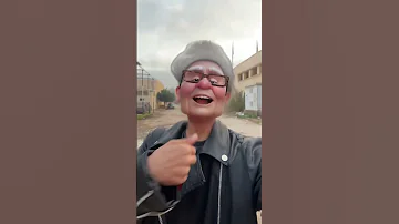 انا حطك علي الهرم مني اتخرم وسأل خوفو 