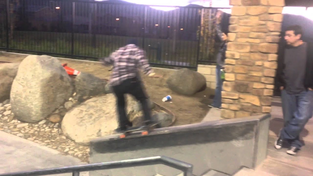 Weekend wizards vol.1 trailer - YouTube