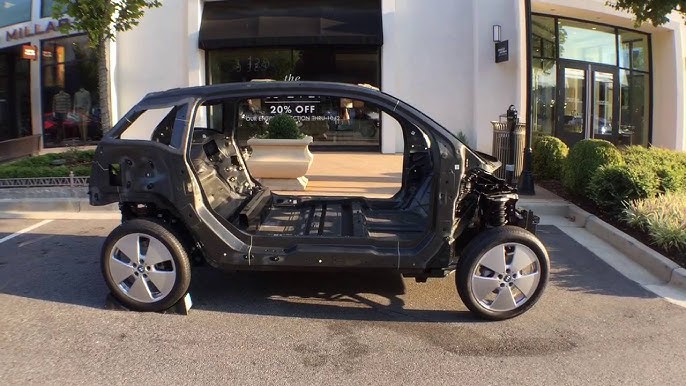 BMW i3 pioneers use of carbon fiber in mass-produced cars