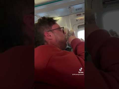 Vomitando en avión