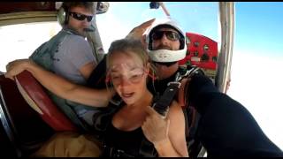Skydive Moab - Jane's 1st jump