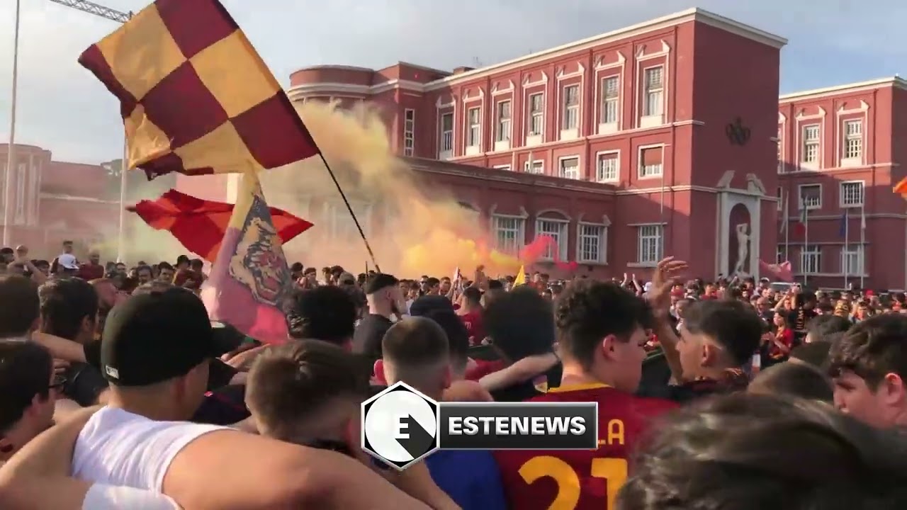 Siviglia-Roma, clima infuocato fuori dallo stadio Olimpico