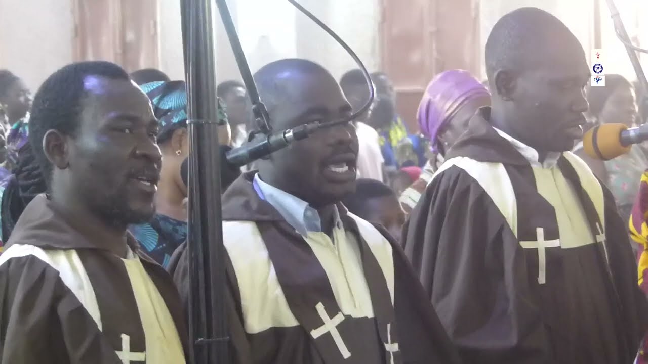 Kyrie : Jude N'nam Kyrie eleison.