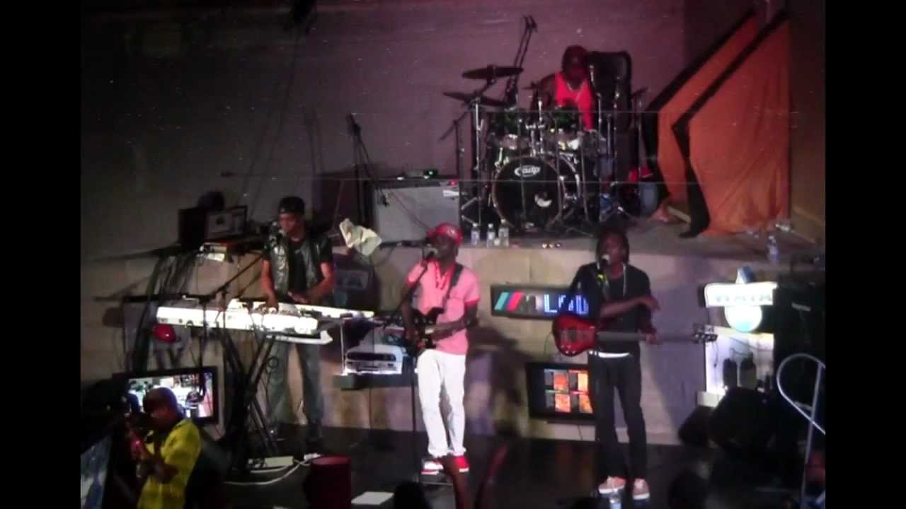 Di Blueprint performs Breathe @ Usain Bolt's Tracks & Records