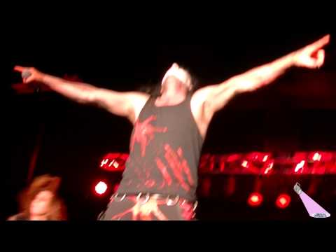 buzztv:-season-3-episode-11-the-lizzy-borden-special-live-from-las-vegas
