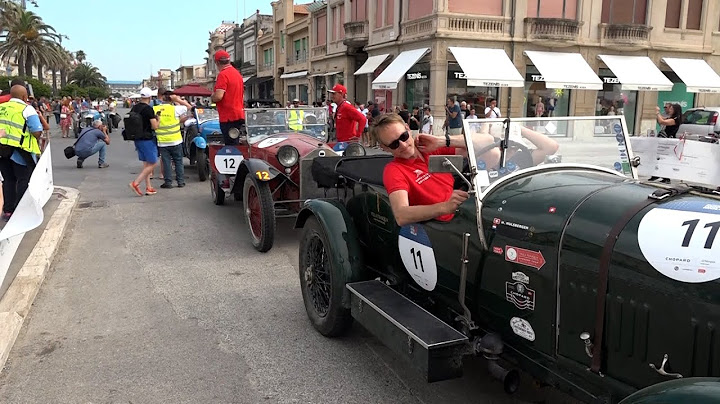 Mille Miglia: anche Carlo Cracco corre in auto d'epoca