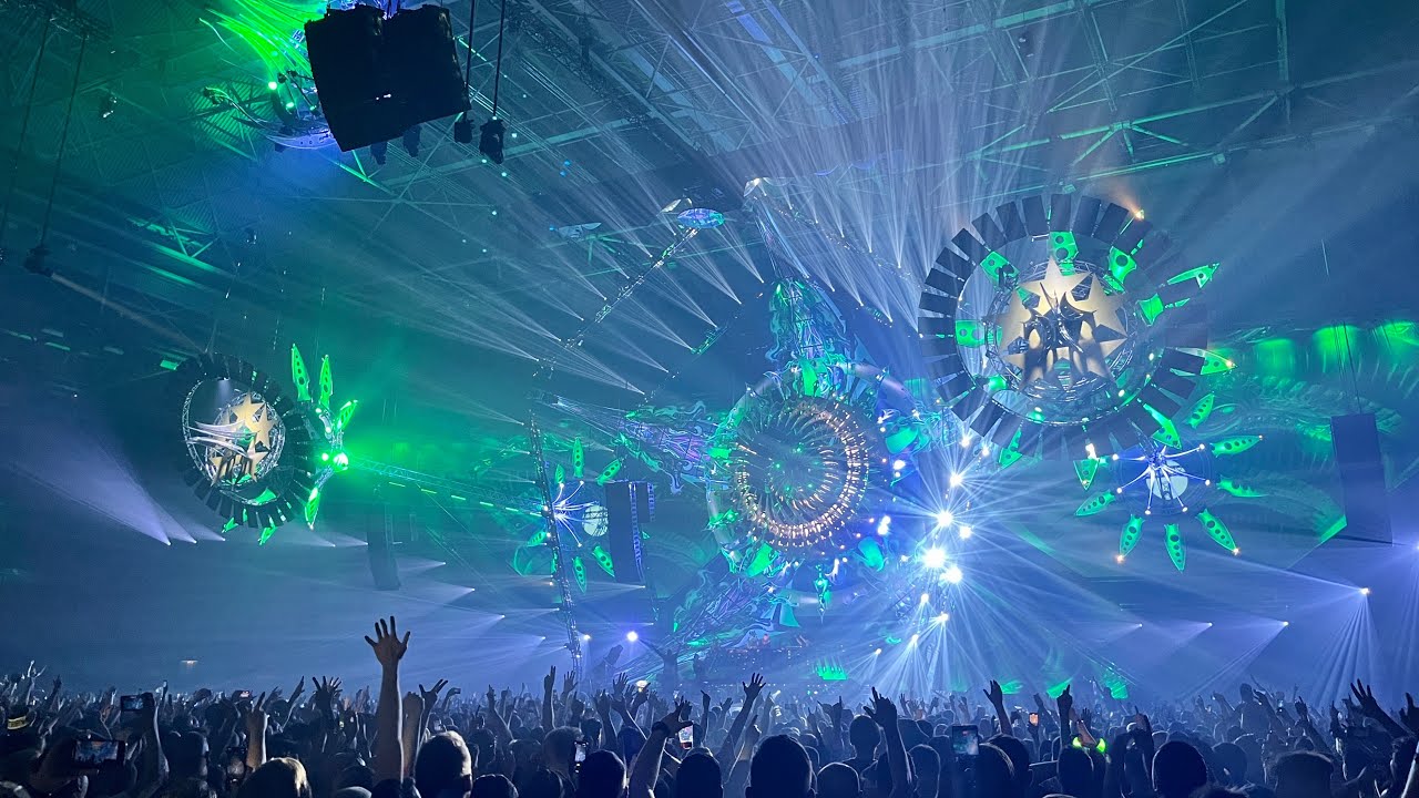 Qlimax 2023 - TNT introduction - YouTube