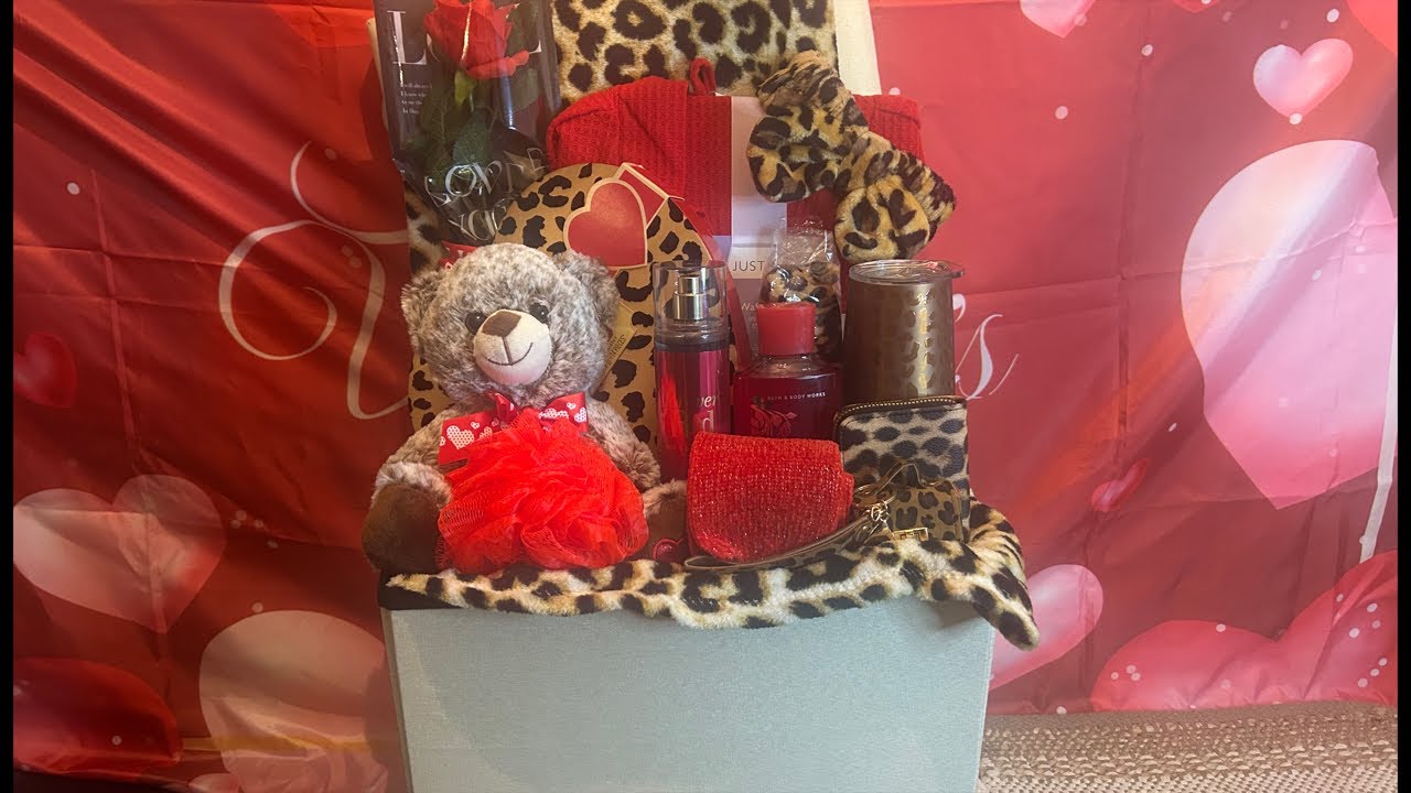 Cake Boxes, Heart Boxes and Ottomans Daddy’s Treasure Chest  is live