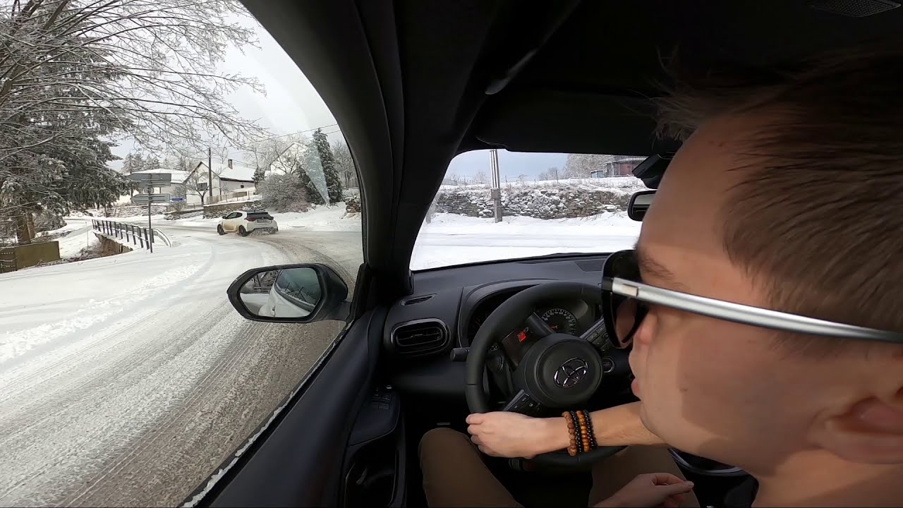 2x GR Yaris first time in snow