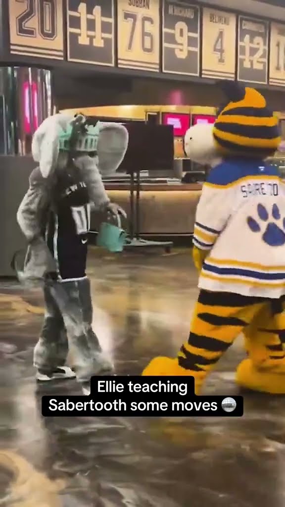 Get a friend like Ellie ? (via sabretooth_nhl/X)