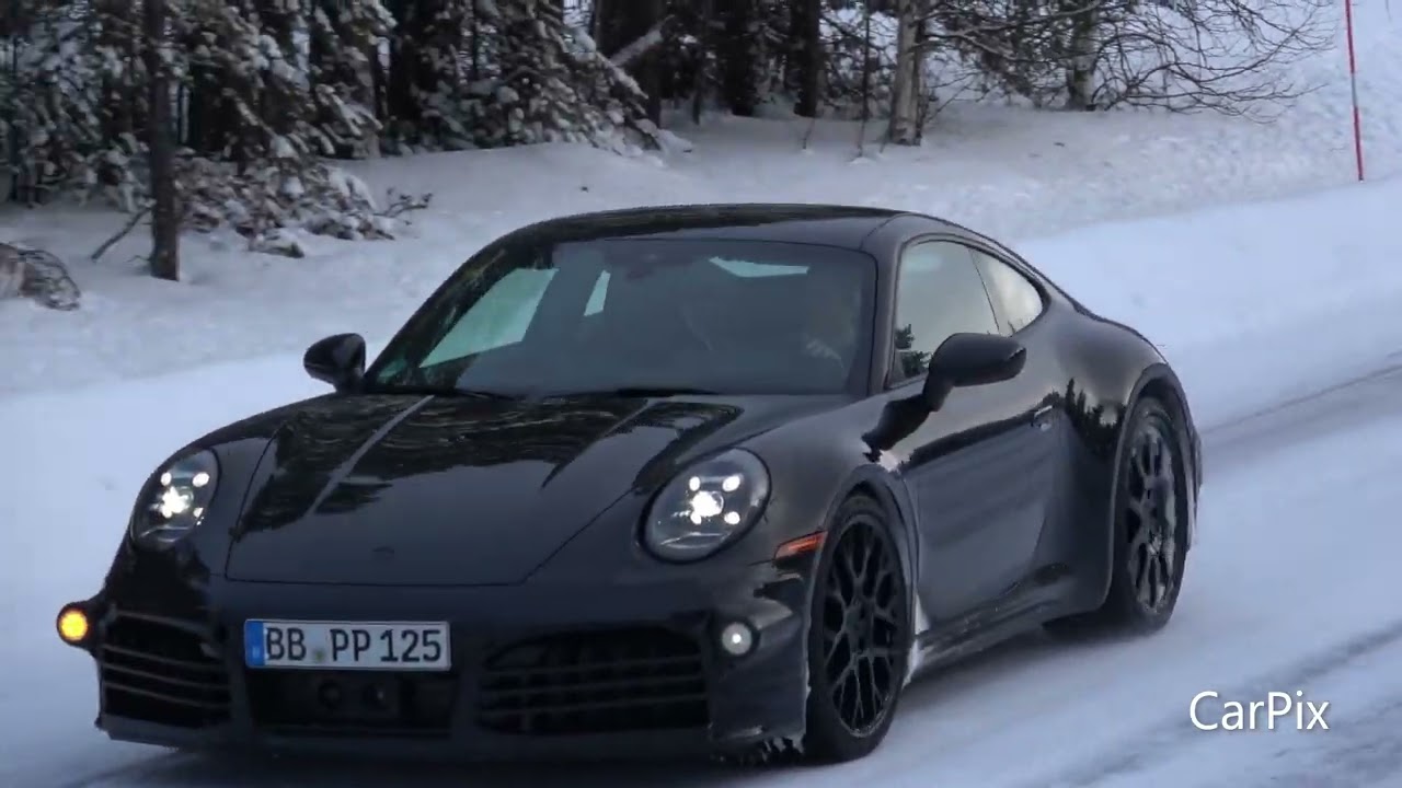 ポルシェ911（992）改良型、ベースモデルにNAエンジン復活か？【スクープ】