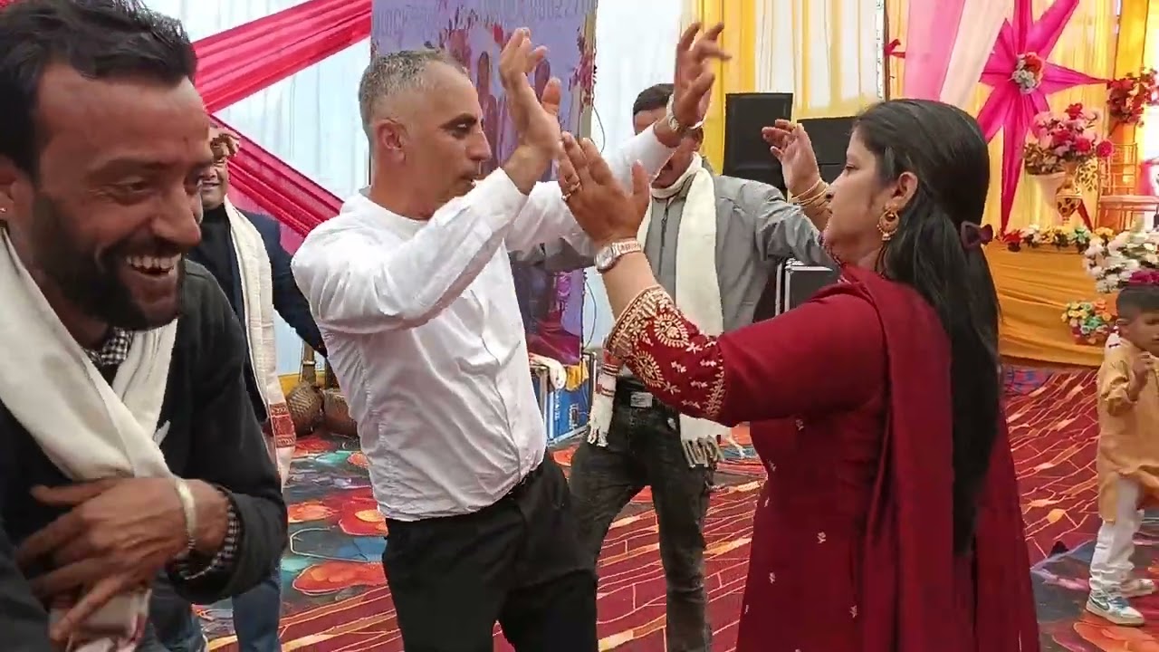 Monty Buckseth ki marriage me couple dance27-10-25at Pabas.