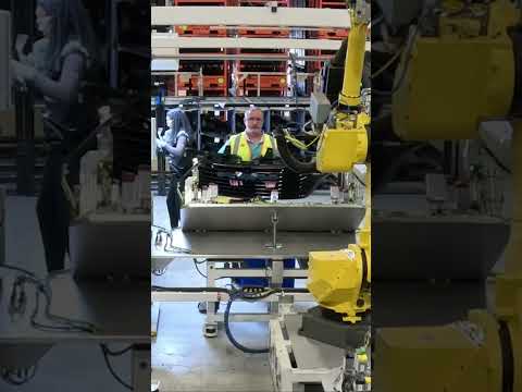 #Automated screw driving and material handling for automotive grille assembly #shorts #robots #fanuc
