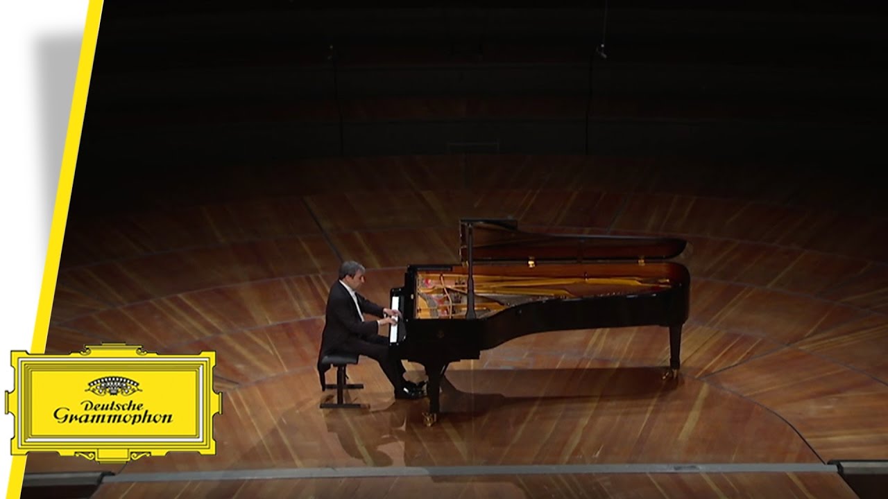 Murray Perahia - Bach - The French Suites (Trailer)