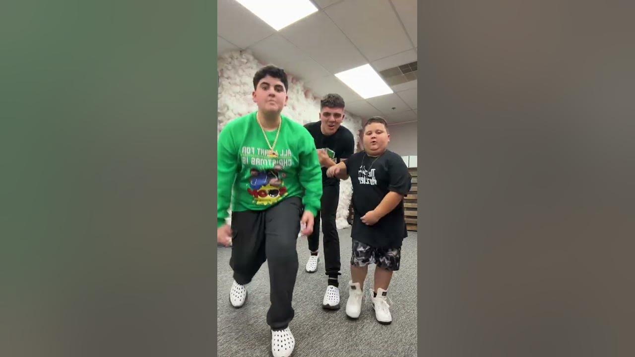 This dance is taking over the world ItzTheRizzler ! BLACK PANTHER #rizz #song #sing #family #fun