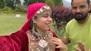 1st vlog from Kashmir (srinagar) ❤️| humara kashmiri look 👫😂 | house Boat 🚤 | shopping | vlog