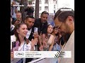 Séance dédicace pour l'acteur Jason Momoa au Festival de Cannes 2025 !