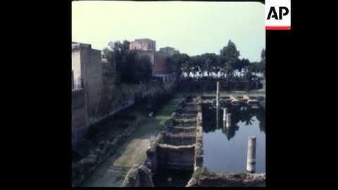 SYND 2/3/70 EXPERTS ASSES HARBOUR AREA CRACKS AS "SLOW EARTHQUAKE" CONTINUES