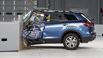 2014 Mazda CX-9 driver-side small overlap IIHS crash test