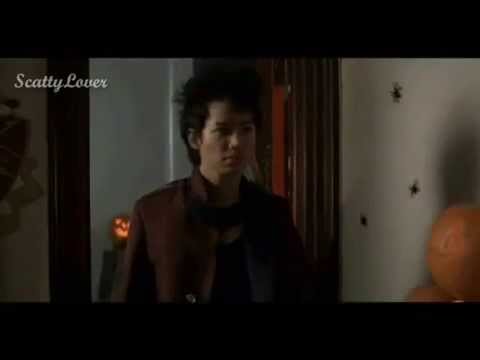     لكل مثلي عربي بين ايديك