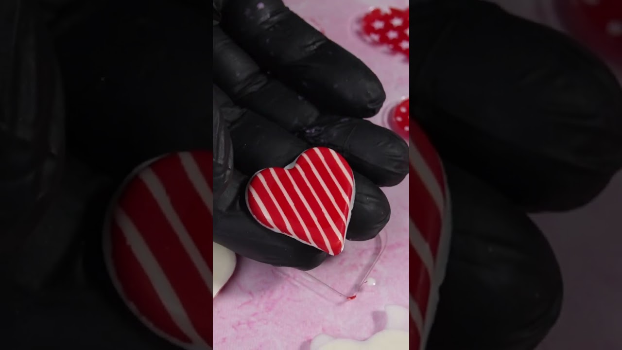 𝙑𝙖𝙡𝙚𝙣𝙩𝙞𝙣𝙚'𝙨 𝘾𝙝𝙤𝙘𝙤𝙡𝙖𝙩𝙚 𝘽𝙖𝙧𝙠 